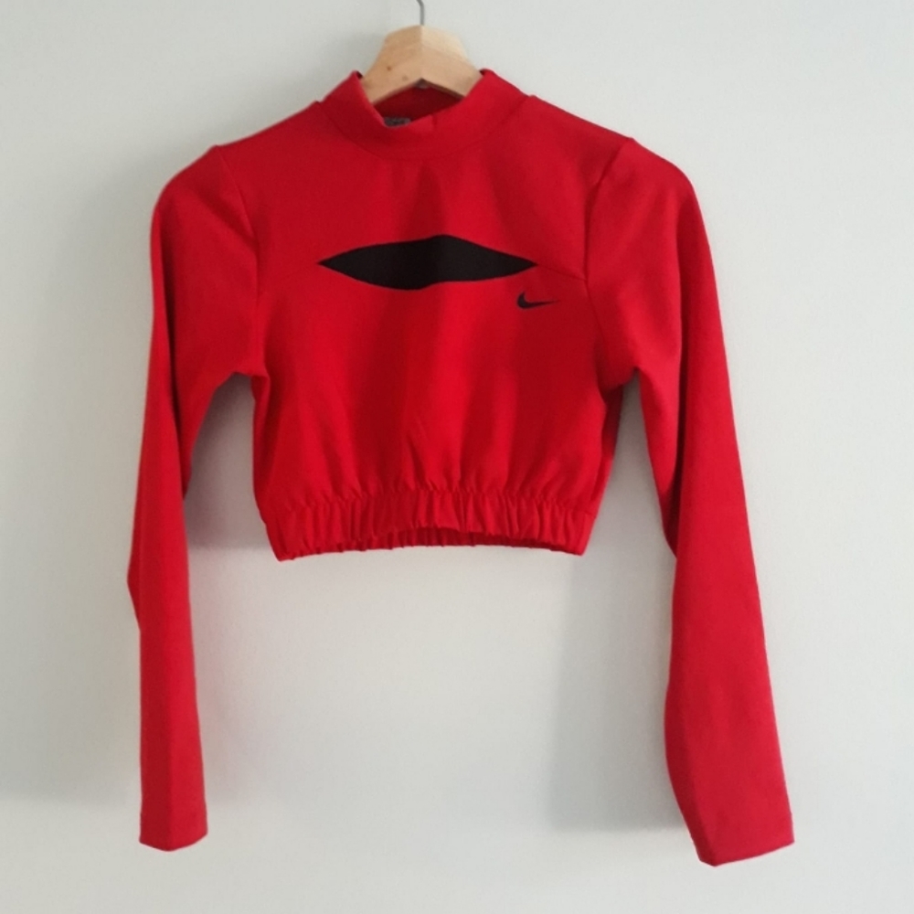 Ladies crop top